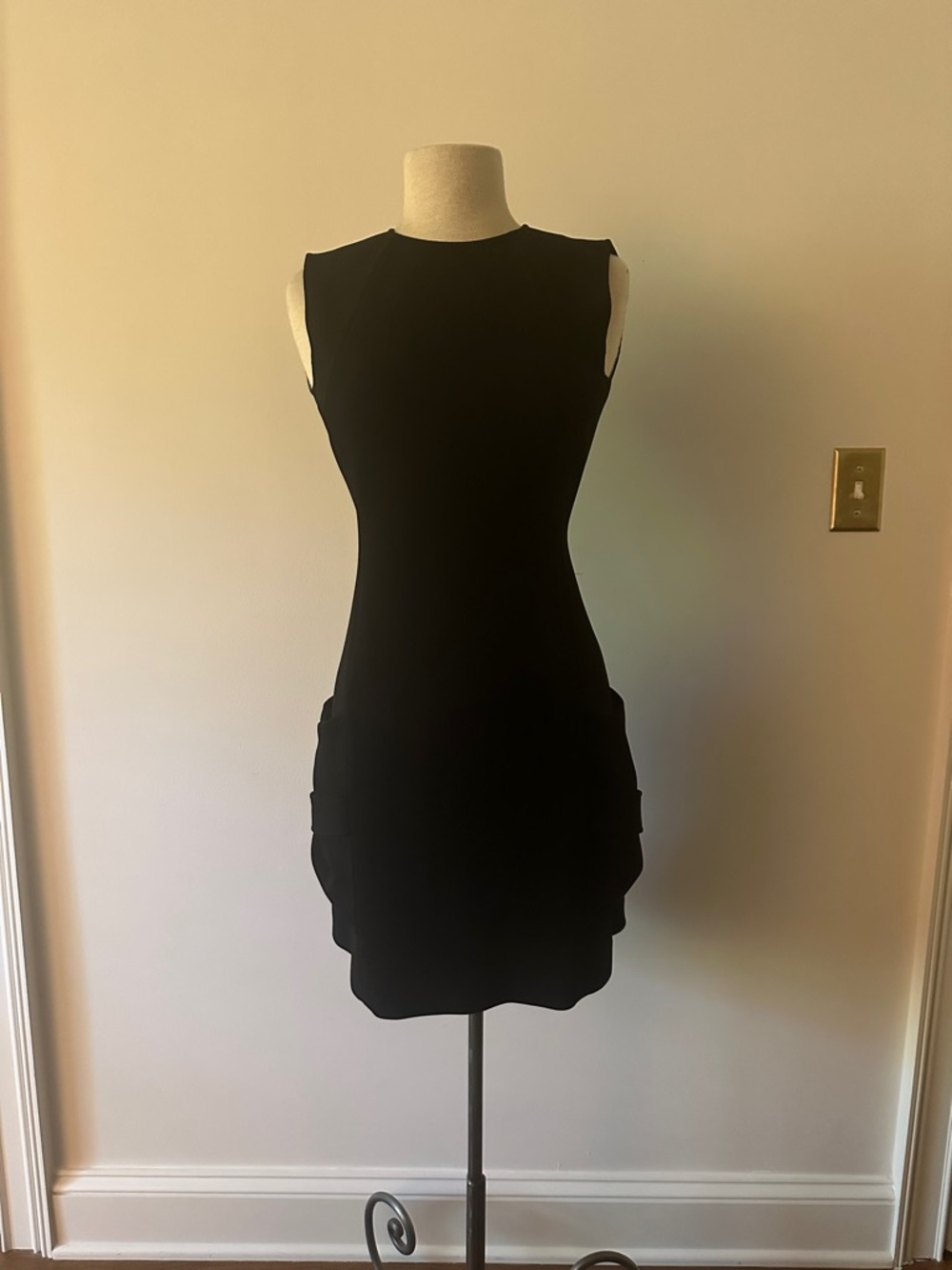 Victoria Beckham Sleeveless Crepe Mini Dress
